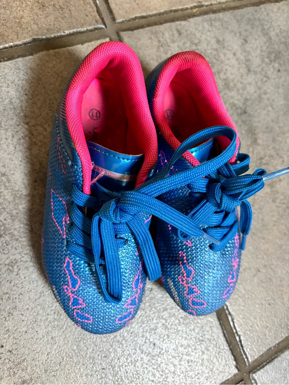 11T Cleats - Dream Pairs. Blue and pink